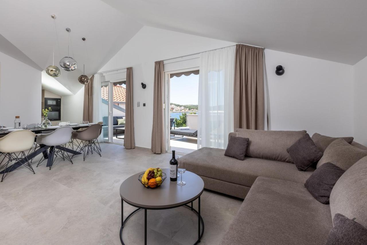 Apartments Ocrux Trogir Exteriör bild