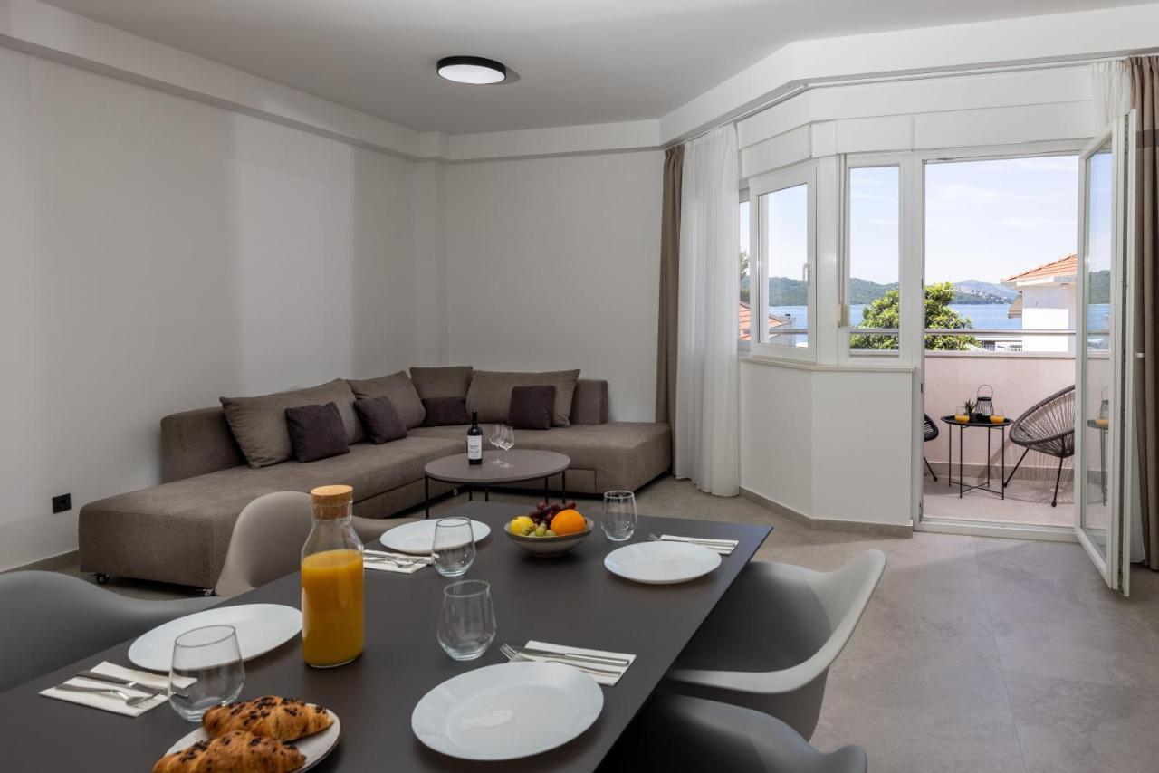 Apartments Ocrux Trogir Exteriör bild