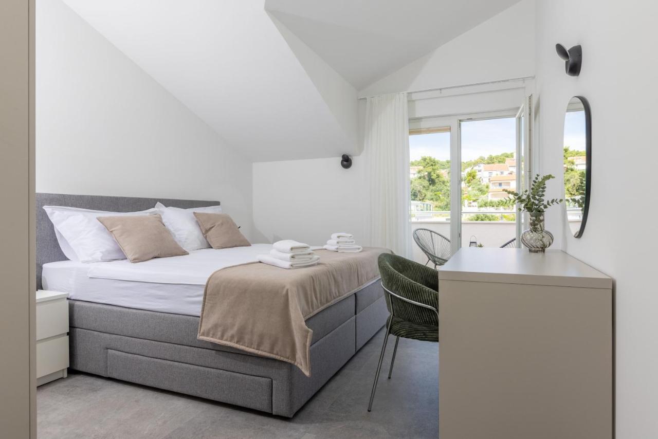 Apartments Ocrux Trogir Exteriör bild