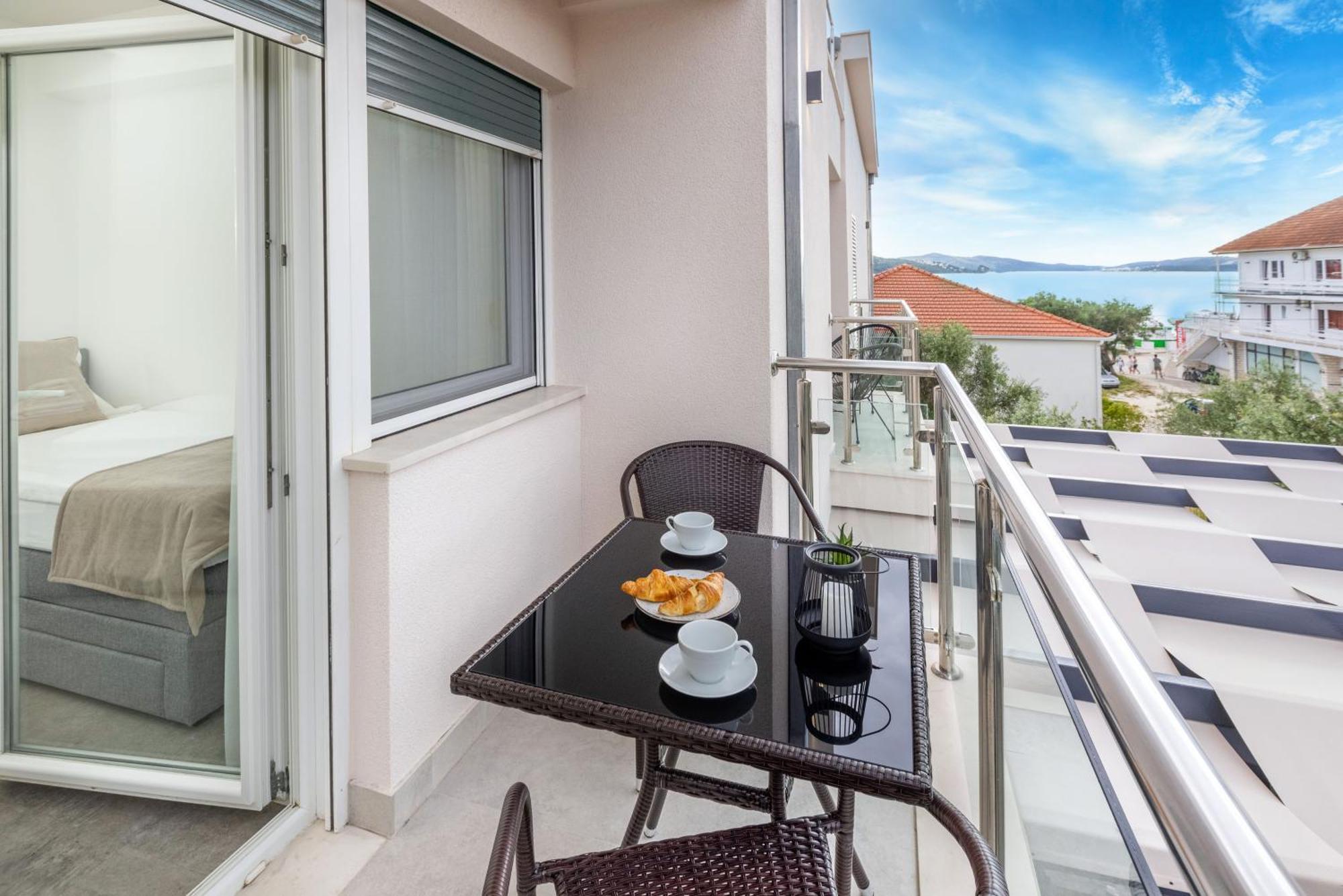 Apartments Ocrux Trogir Rum bild