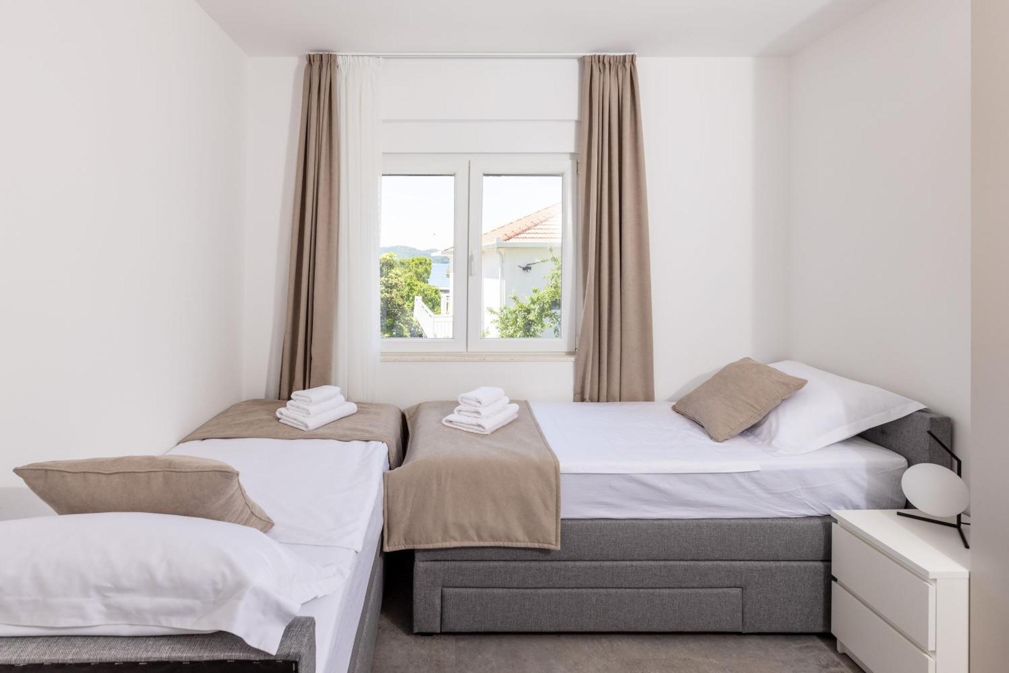 Apartments Ocrux Trogir Exteriör bild